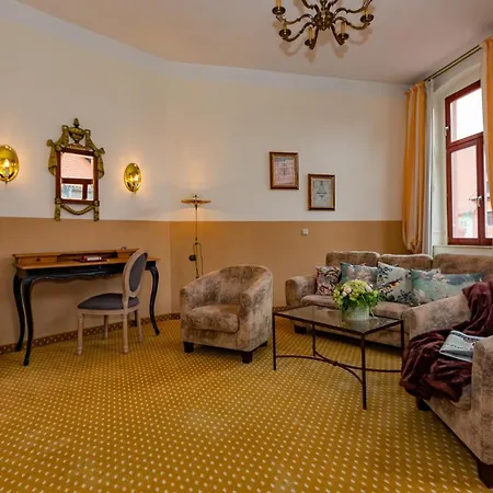 祖姆巴尔酒店 奎德林堡