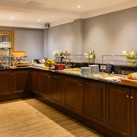 祖姆巴尔酒店 3* 奎德林堡