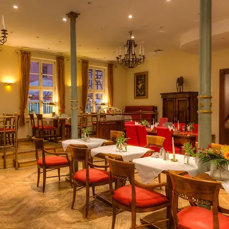 Zum Baer Hotel
