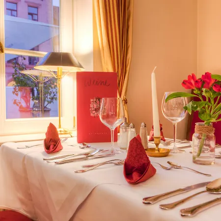 祖姆巴尔酒店 3* 奎德林堡