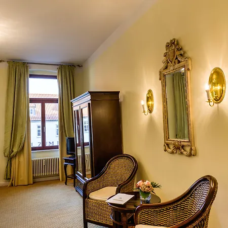 酒店 祖姆巴尔酒店