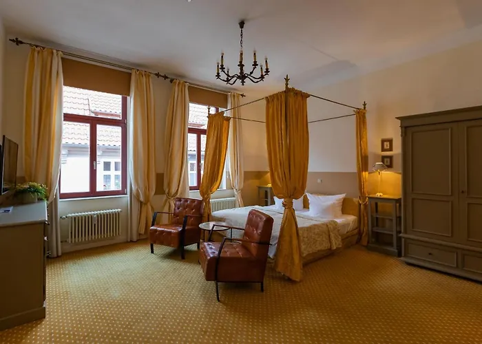 Zum Baer Hotel